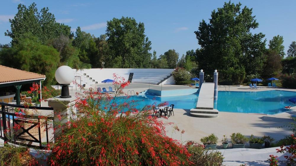 Kalamákion Ilaria Hotel מראה חיצוני תמונה